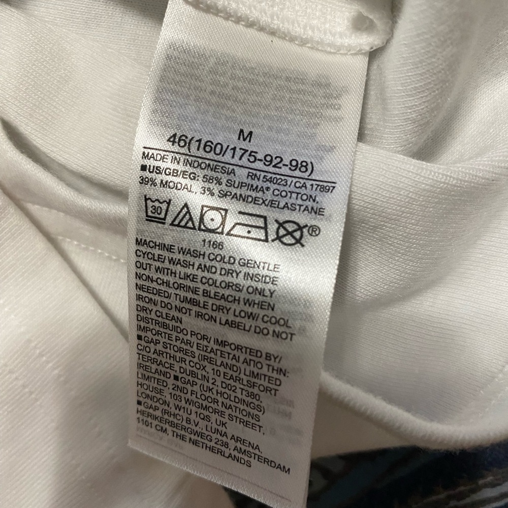 2 GAP Women's White and Tan Tank Tops - Picture 6 of 7